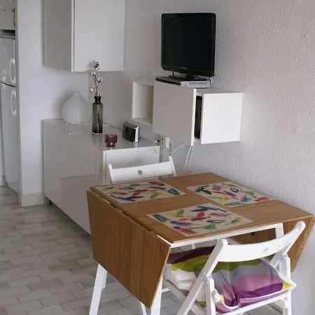 539, Port Nature 5 Au Village Naturiste * Agde